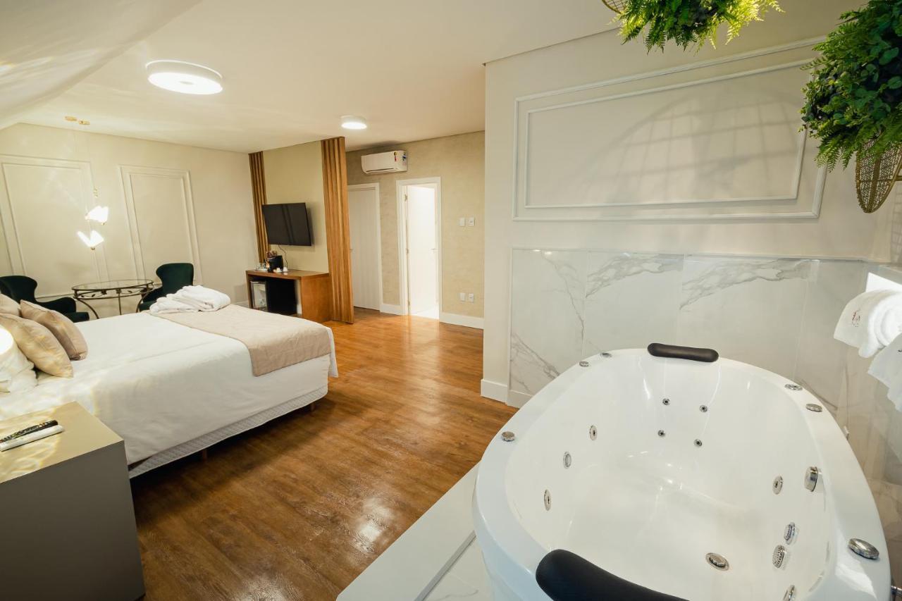 Hotel E Restaurante Giratorio Rf Vision - A Melhor Vista 360 De グラマド エクステリア 写真