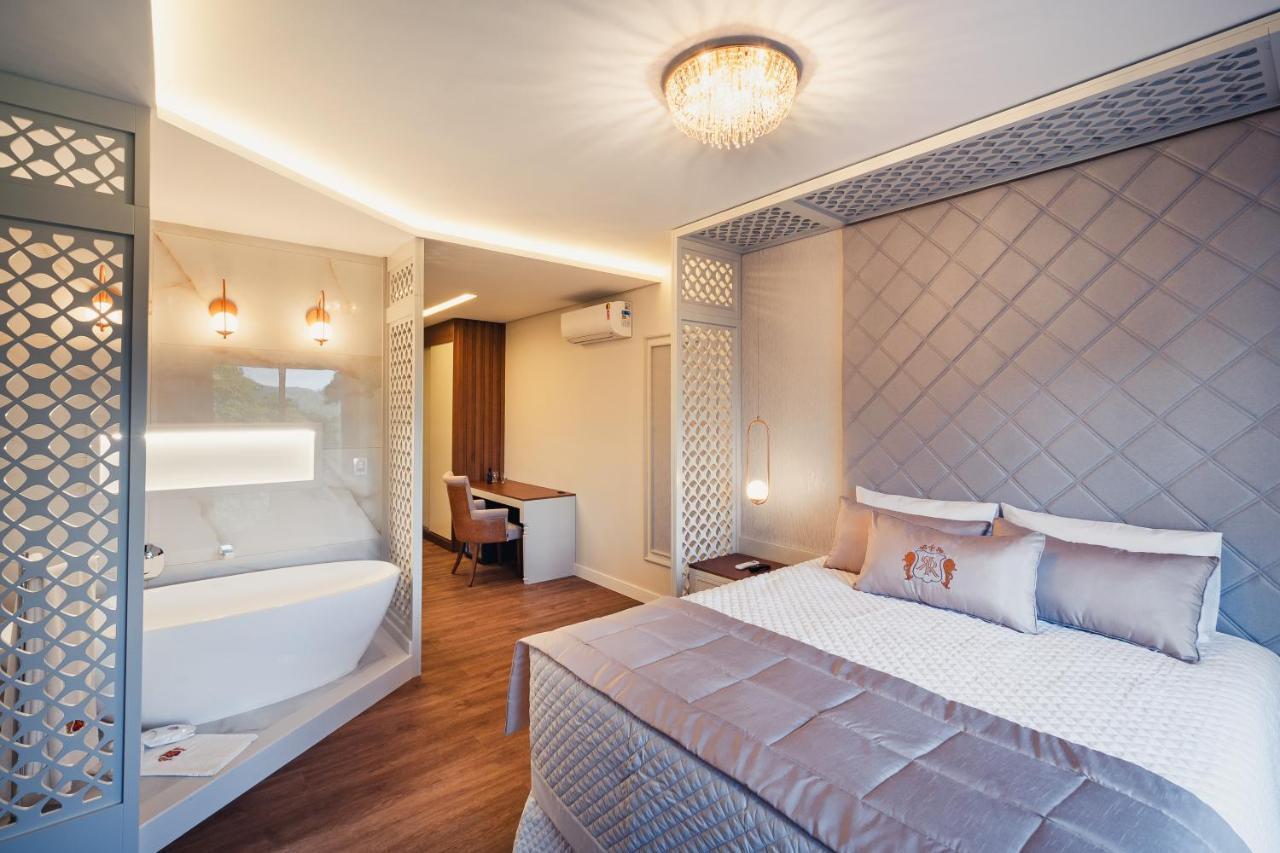 Hotel E Restaurante Giratorio Rf Vision - A Melhor Vista 360 De グラマド エクステリア 写真